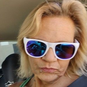 Meet your Posher, Leanne